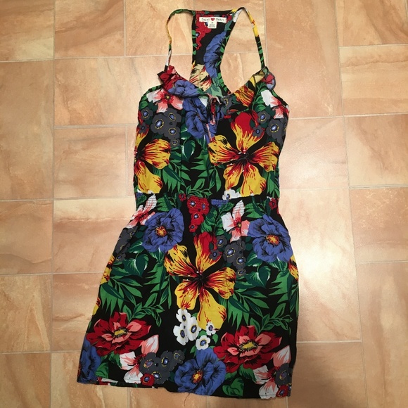 Derek Heart Dresses & Skirts - Derek Heart Floral Dress